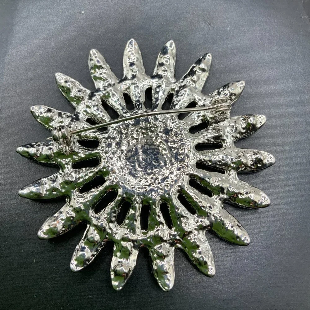 Floral Daisy Sparkly Rhinestone Faux Peral Brooch Pin